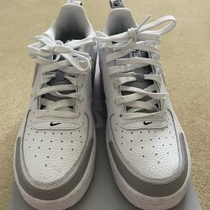 Boys size 7 Air Force ones